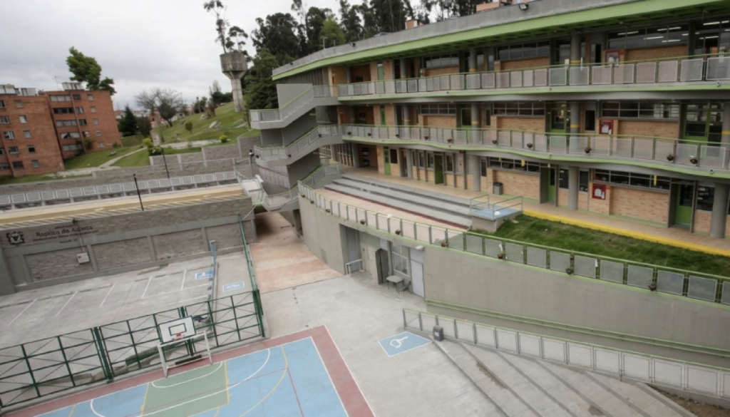 10.-Colegio-distrital-Ramon-de-Zubiria